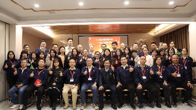 �й�ʯ����ί��У��У������PT��Ѷ�쵼��������