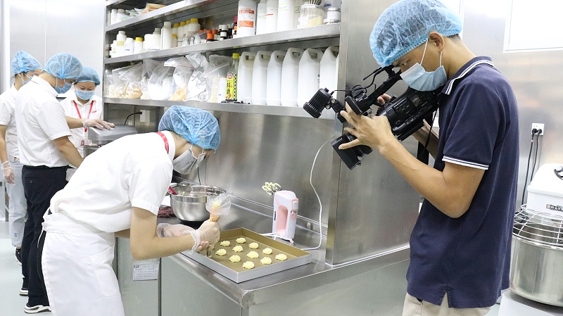 ʯ�����ż��߲ɷ�PT��Ѷ (1)